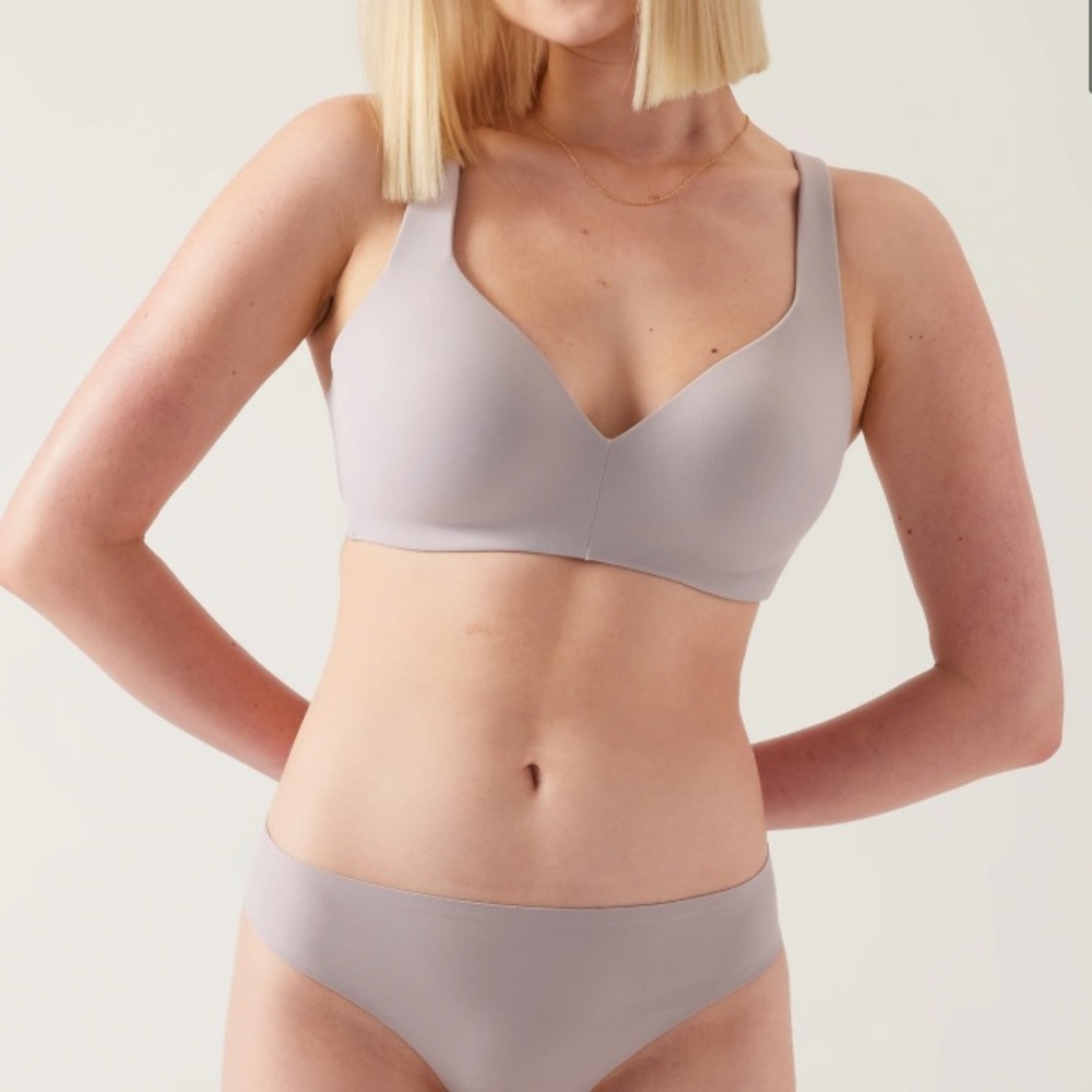 Athleta Ritual Bra 34DD